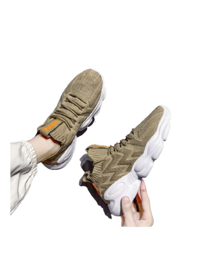 بيوينتي حذاء رياضي برباط ورقبة منخفضة بيج - Image 3