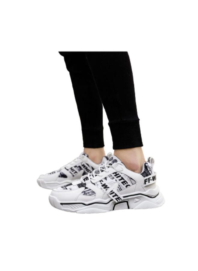 بيوينتي حذاء رياضي برباط ورقبة منخفضة أبيض/ أسود - Image 4