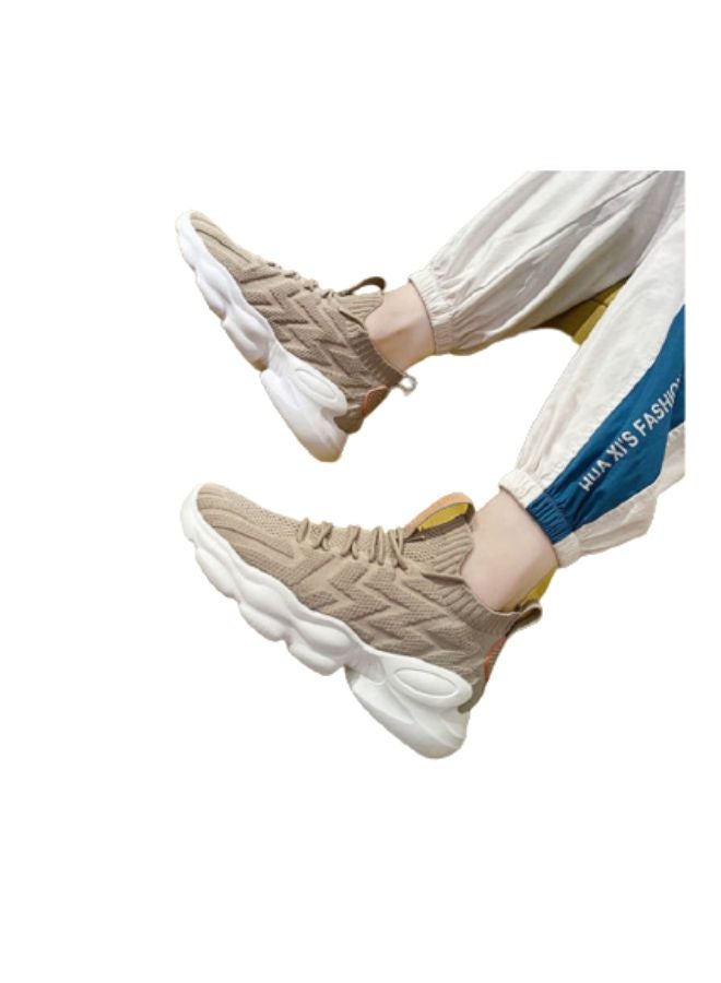 بيوينتي حذاء رياضي برباط ورقبة منخفضة بيج - Image 4