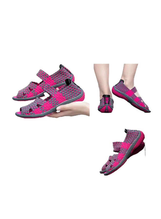 بيوينتي صندل كاجوال منسوج يدويا مزين بطبعة وردي/رمادي - Image 4