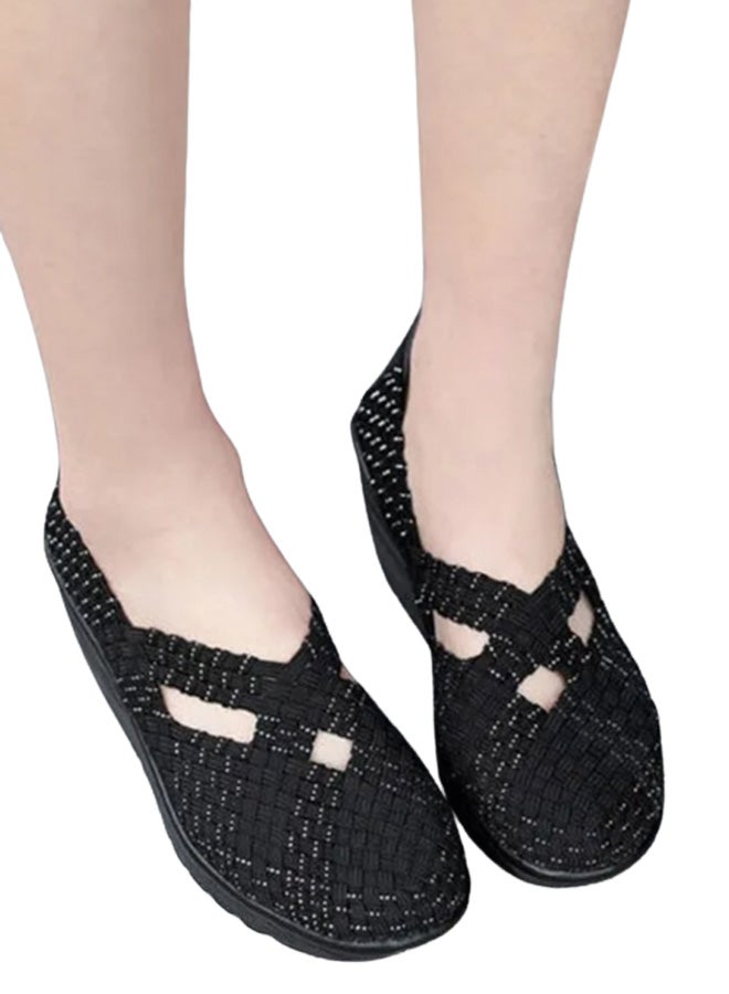 Beauenty - Round Toe Wedge Heel Sandals Black - Image 1