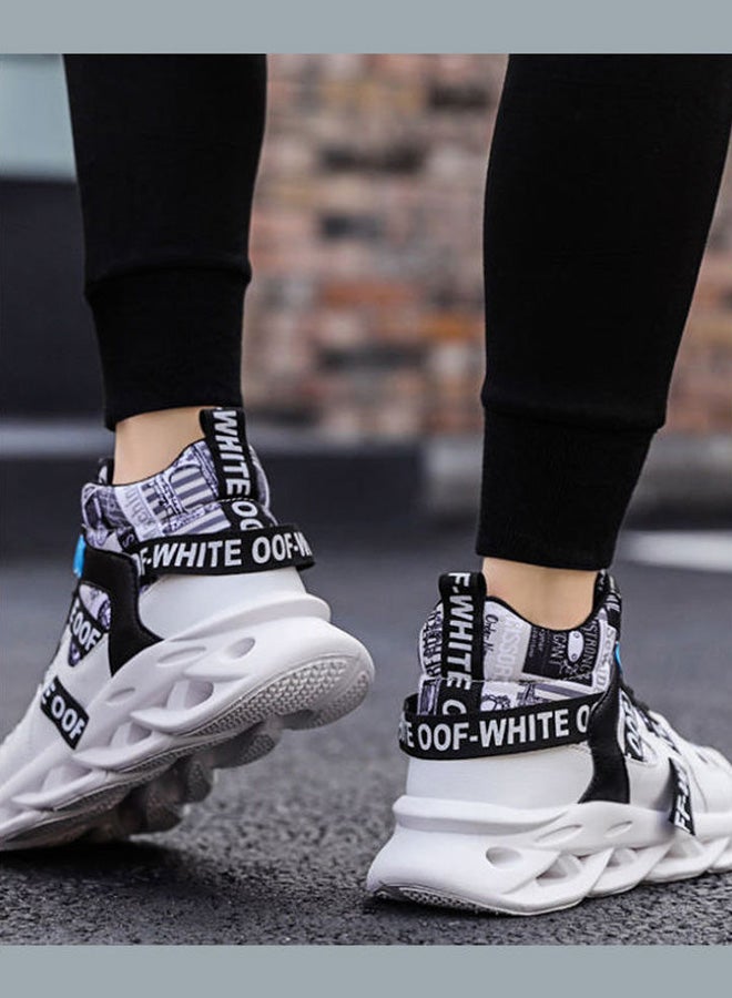 بيوينتي حذاء رياضي برباط ورقبة منخفضة أبيض/ أسود - Image 2