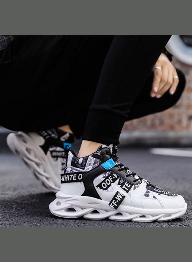 بيوينتي حذاء رياضي برباط ورقبة منخفضة أبيض/ أسود - Image 4