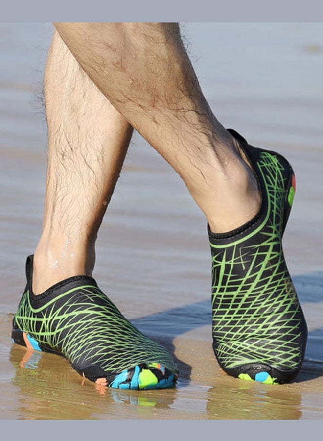 Beauenty Printed Slip-On Beach Wading Shoes Black/Green/Blue  - Image 4