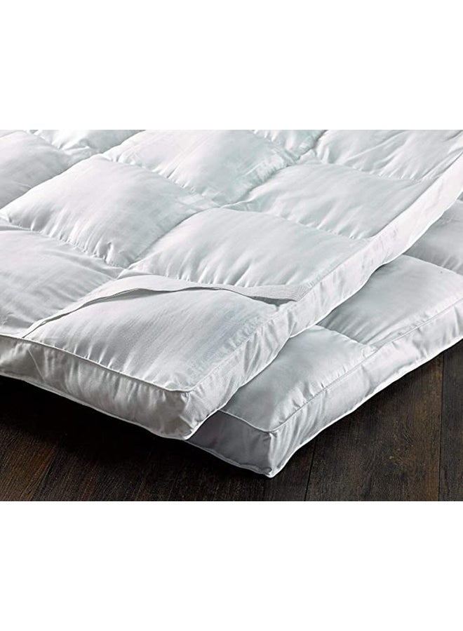 Maestro - Anti Alllergic Super Soft 100% Microfiber Satin Sripe Mattress Topper 1Pc Polyester White 90 x 190cm - Image 1