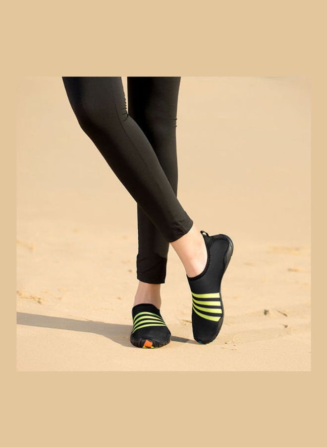 Beauenty Women's Swimming Low Top Sneakers Black/Yellow - Image 4