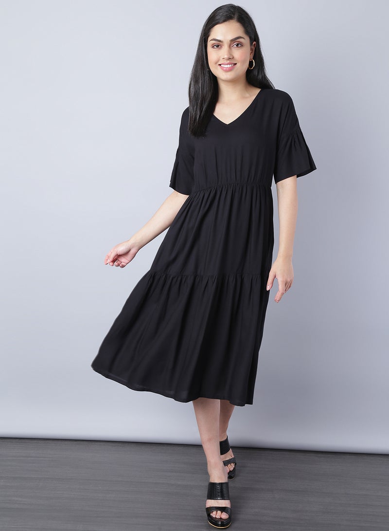 Short Sleeve Midi Dress Black