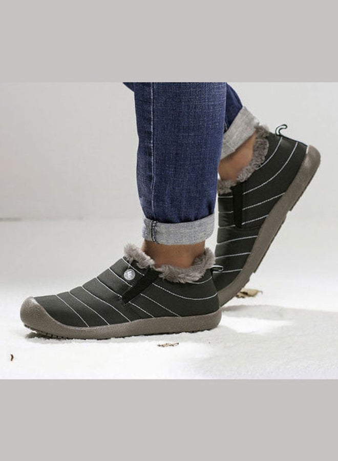 بيوينتي Plush Snow Slip-On Casual Boots Black  - Image 5