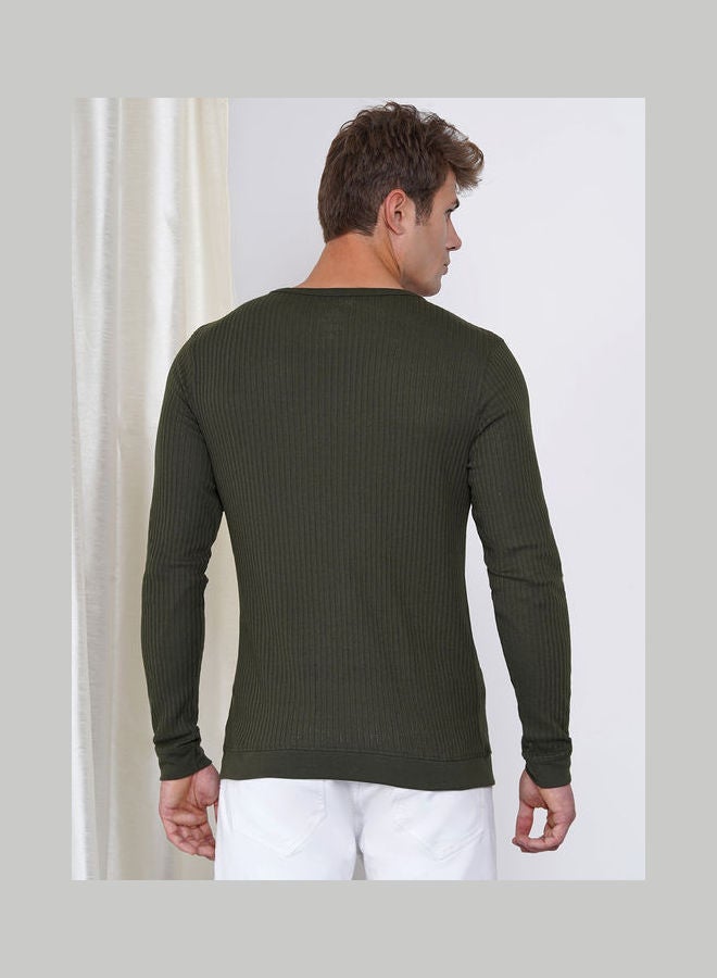 لورين سميث تيشيرت كاجوال بأكمام طويلة للرجال بنسيج مضلع أخضر داكن - Image 2