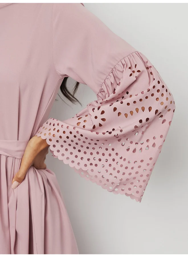 Closet By Styli Cut-Out Sleeve Detail A-Line Midi Dress Lilac