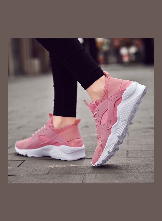 بيوينتي حذاء تدريب برباط ورقبة منخفضة للنساء - Image 3