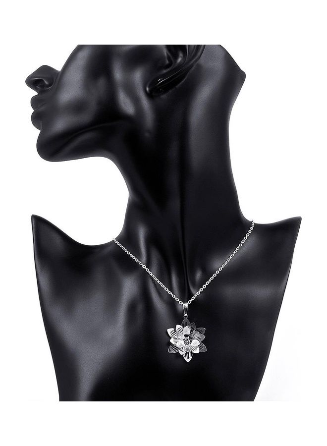Perfii Rhodium Plated Ziron Studded Pendant Necklace - Image 3