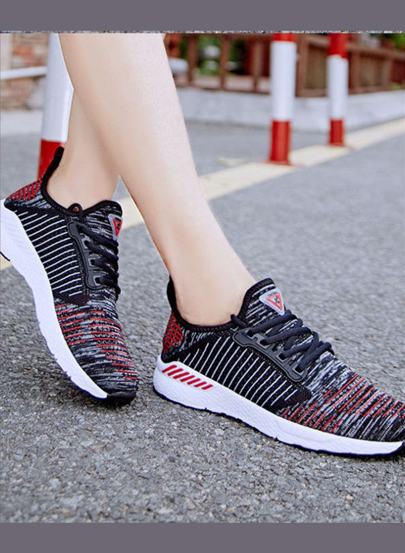 بيوينتي حذاء ركض فلاينج ثريد من القماش الشبكي أسود/أحمر - Image 5