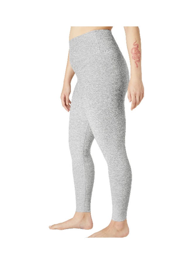 بيوند يوغا Spacedye Printed Caught In The Midi High Waisted Leggings Silver Mist Camo  - Image 3