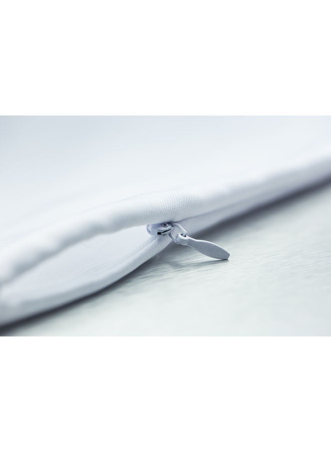 ليت وسادة زينة بطبعة شخصية جارفيلد الساخرة لون أبيض ووردي وأصفر 16x16بوصة - Image 3