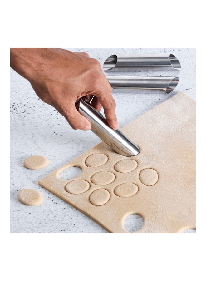 Royalford 3 -Pieces Cookie Cutter Set Silver 20cm  - Image 5