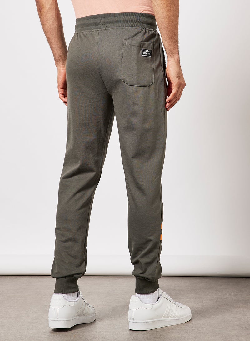 Regular Fit Joggers Dark Grey/Yellow - v1640187563/N48942561V_4