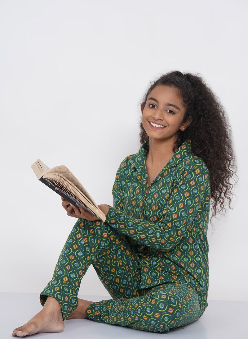 LAUREN Smith Girls Notched Collared Printed Pyjama Set Multicolour  - Image 5