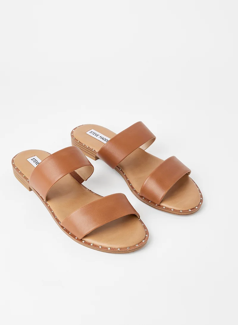 STEVE MADDEN Treated Flat Sandals