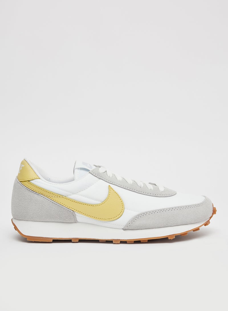 Nike - Daybreak Sneakers White - Image 1