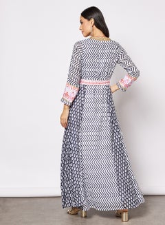 THE ARAB STUDIO Printed Kaftan Black Chevron  - Image 2