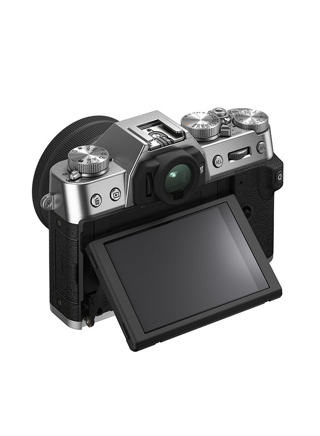 فوجي فيلم كاميرا دون مرآة X-T30 II مع عدسة XC مقاس 15 - 45 مم بلون فضي - Image 4