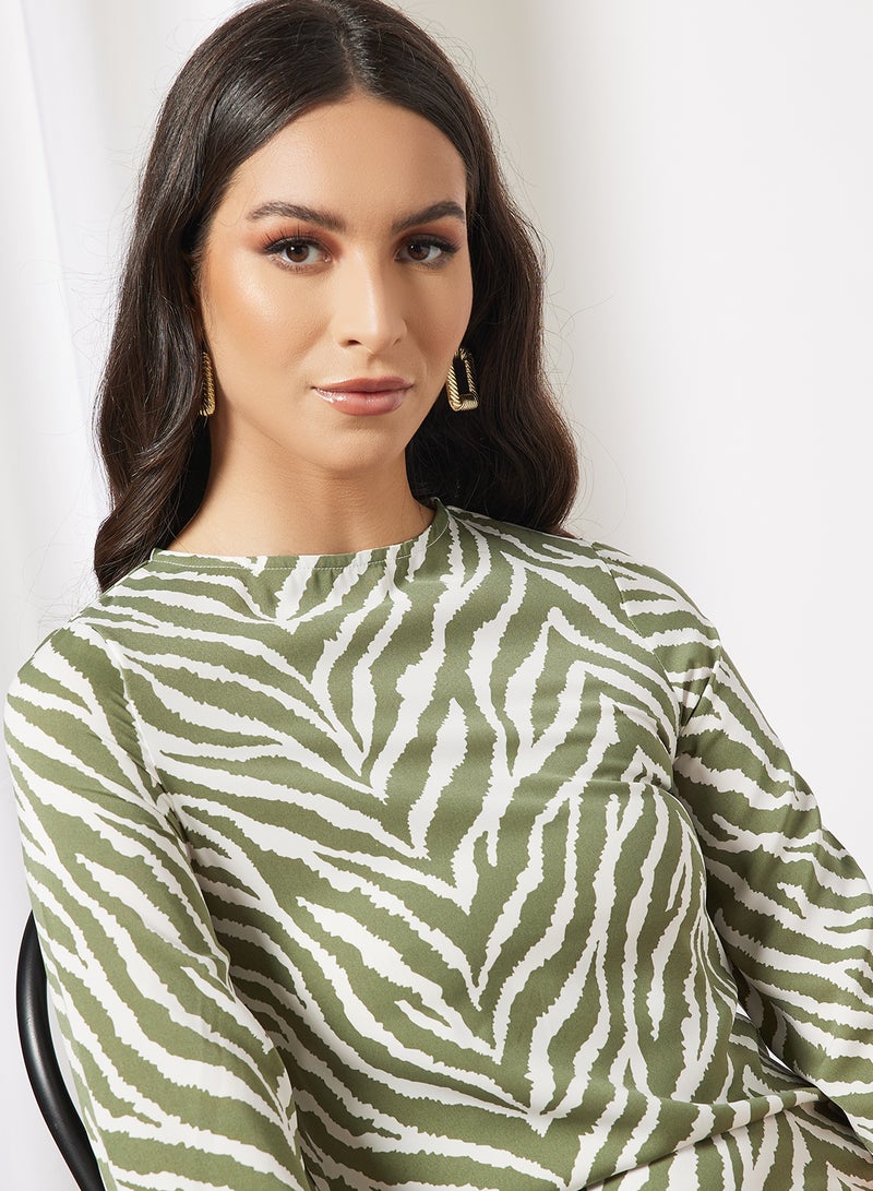 Aila - Casual Short Sleeve Mini Dress With Round Neck Wavy Striped Pattern Green - Image 1