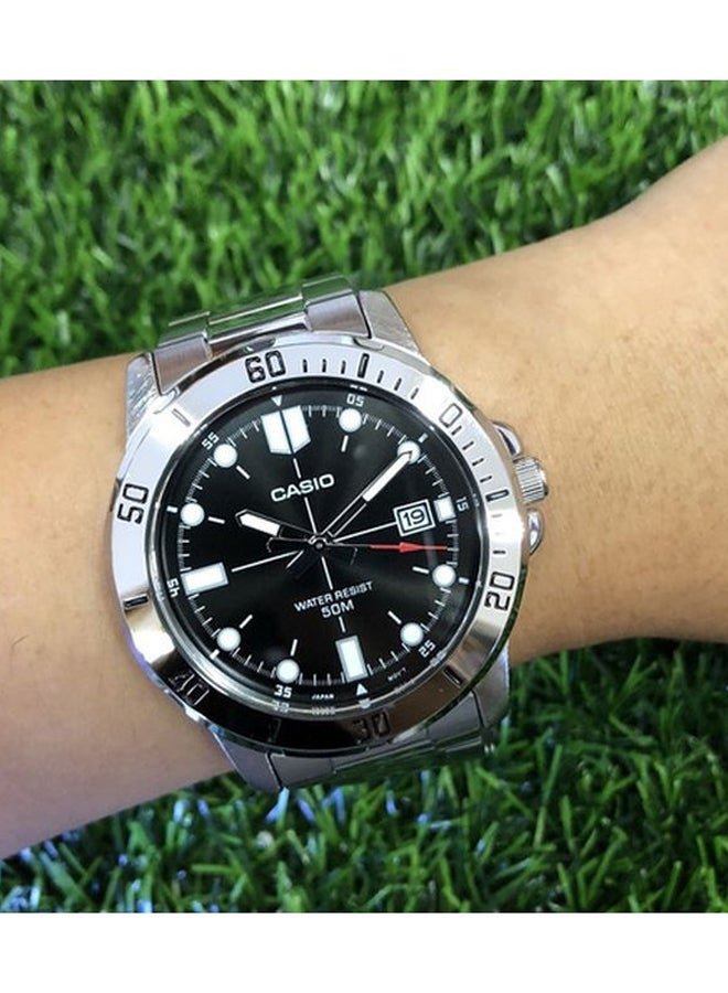 Men's Stainless Steel Analog Watch MTP-VD01D-1EVUDF - https://f.nooncdn.com/p/v1642400052/N14155046A_12.jpg?format=jpg&width=original