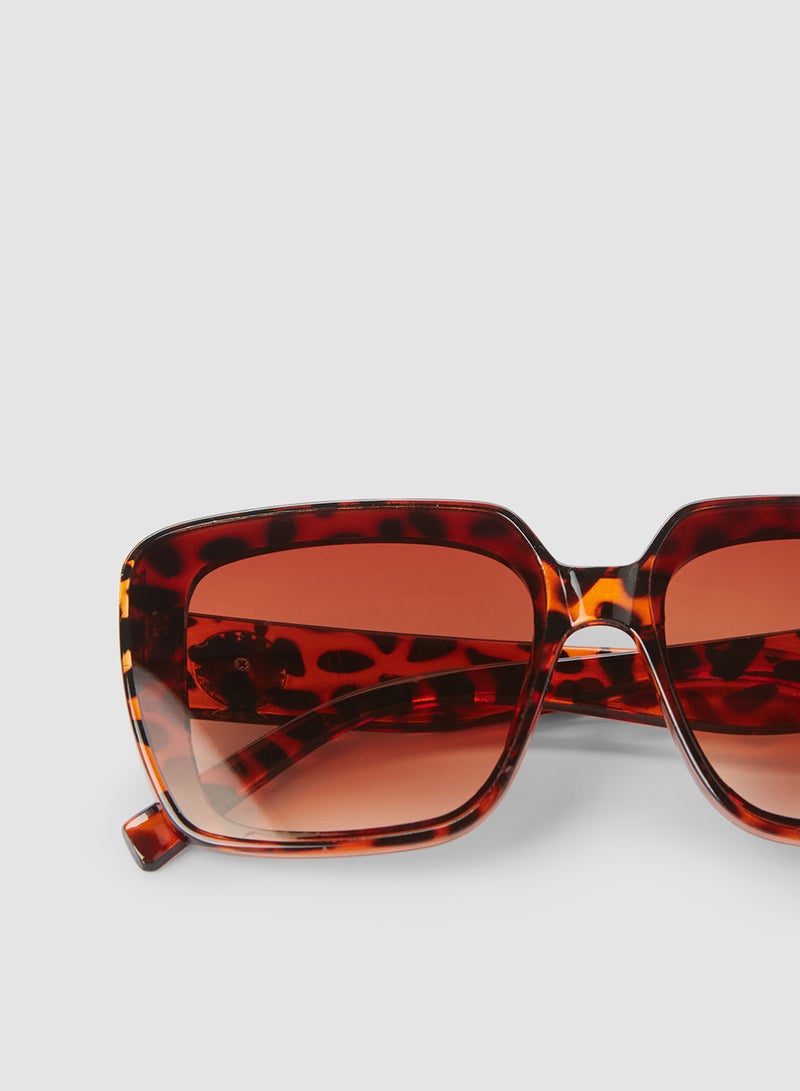 Generic - Women's Sunglass With Durable Frame Lens Color Red Frame Color Brown - Image 1