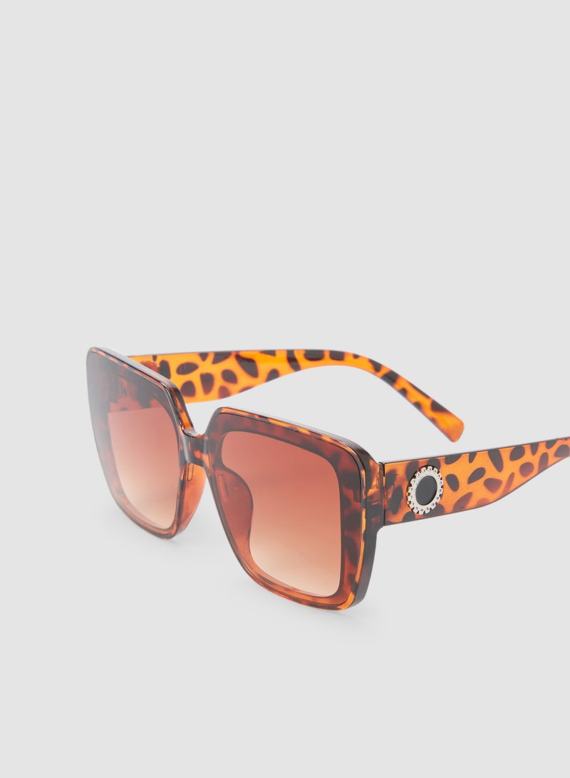 Generic - Women's Sunglass With Durable Frame Lens Color Red Frame Color Brown - Image 1