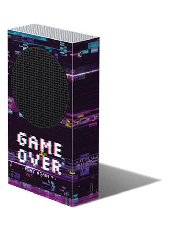 غطاء لاصق بتصميم لعبة وعبارة "Game Over" لجهاز إكس بوكس سيريز إس
