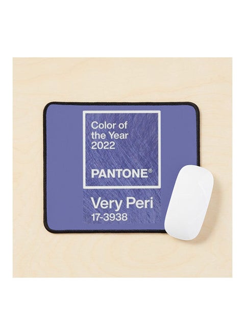 لوح ماوس مزينة باللون البانتون و عبارة "Pantone Color Of The Year 2022" متعدد الألوان