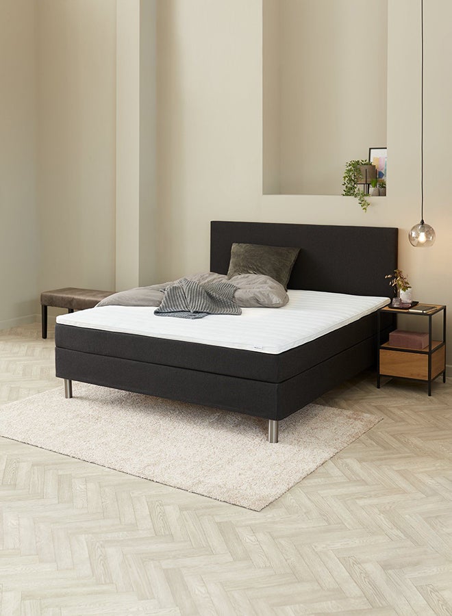 Continentel Bed Black/White 160 X 200cm