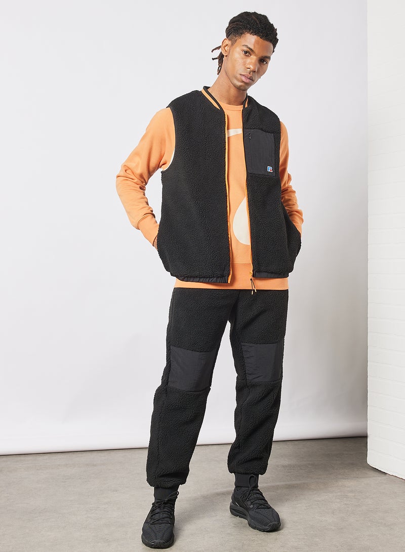 Russell Athletic - Kelsy Zip Thru Sherpa Gilet Black - Image 1