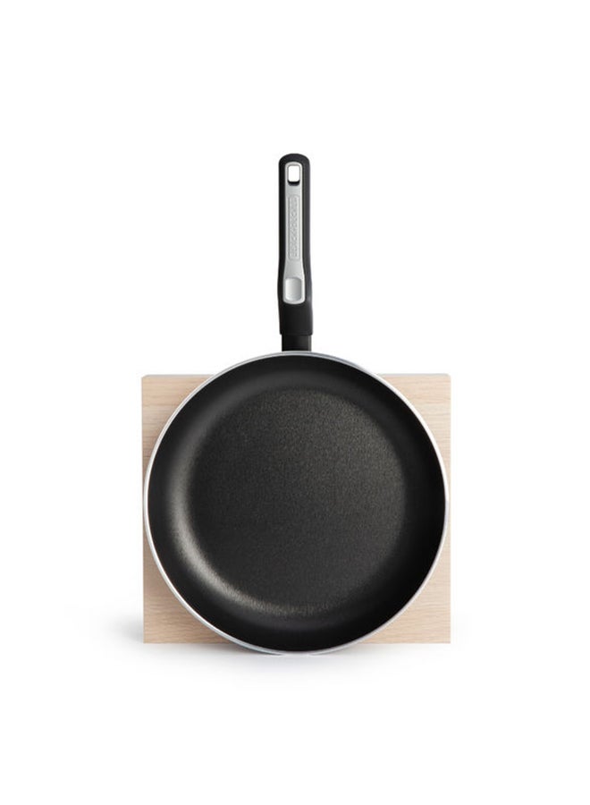 BLACK+DECKER - Non-Stick Fry Pan & Frying Pan with 5 Layer PTFE Non-Stick Spray Coating BXSFP28BME Black - Image 1