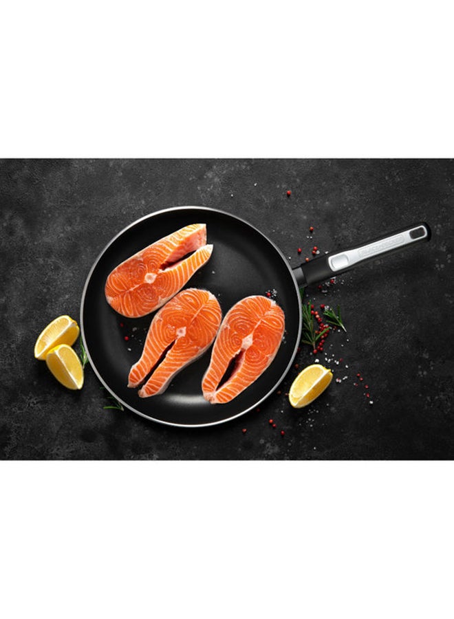 BLACK+DECKER - Non-Stick Fry Pan & Frying Pan with 5 Layer PTFE Non-Stick Spray Coating BXSFP28BME Black - Image 1