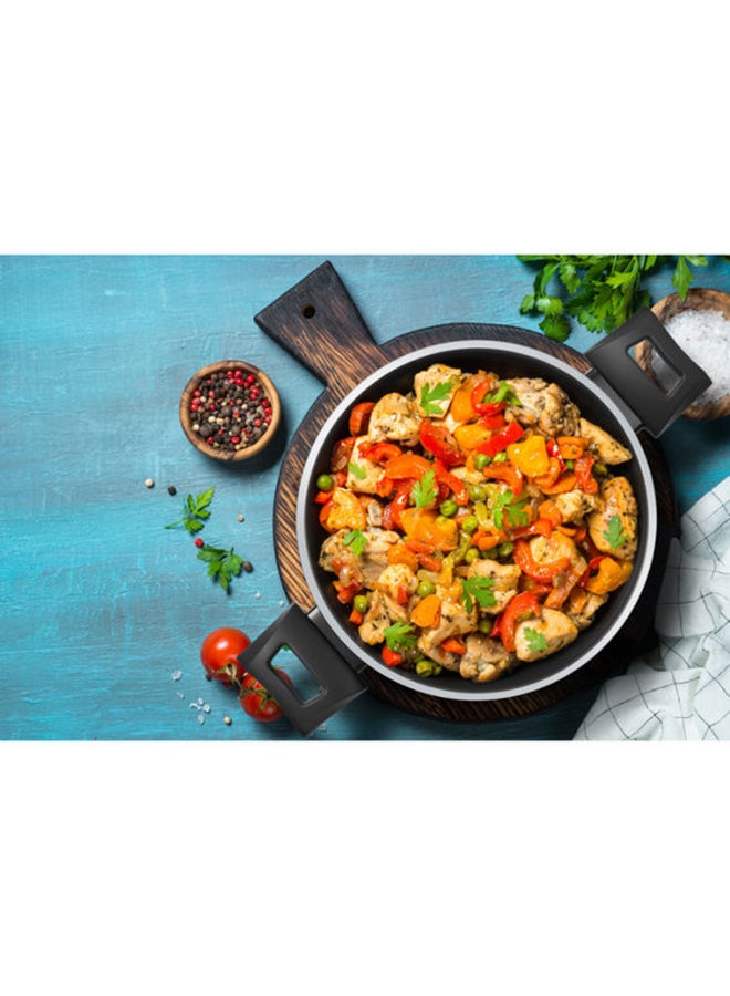 BLACK+DECKER - Non-Stick Casserole, Stockpot And Stewpot With Glass Lid 5 Layer PTFE  Spray Coating Black 30cm - Image 1