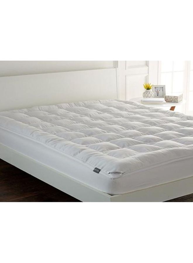 REGAL IN HOUSE Mattress Topper 4 cm Microfiber Filing With Rubber Corner Edges Cotton White 200x160cm  - Image 1