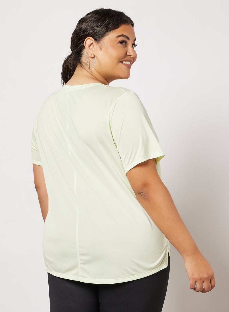 Nike - Plus Size Dri-FIT One Training T-Shirt Green - Image 1