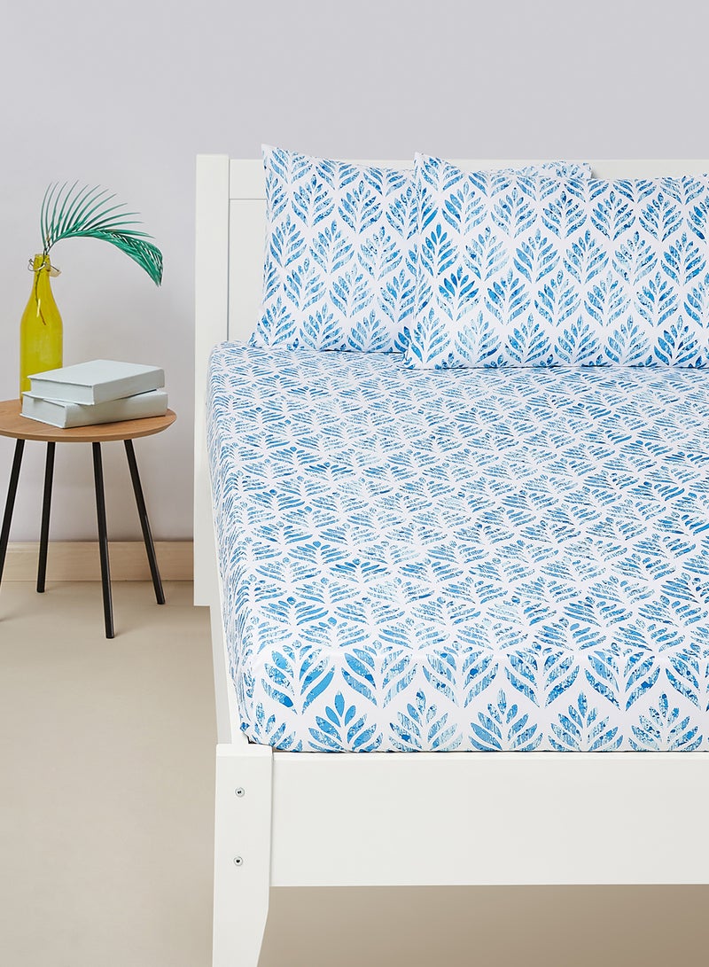 Amal - Fitted Bedsheet Set Queen Size Microfiber Light Weight Extra Soft Feel Everyday Use 90 GSM 1 Bed Sheet And 2 Pillow Cases Blue Color Polyester Blue - Image 1
