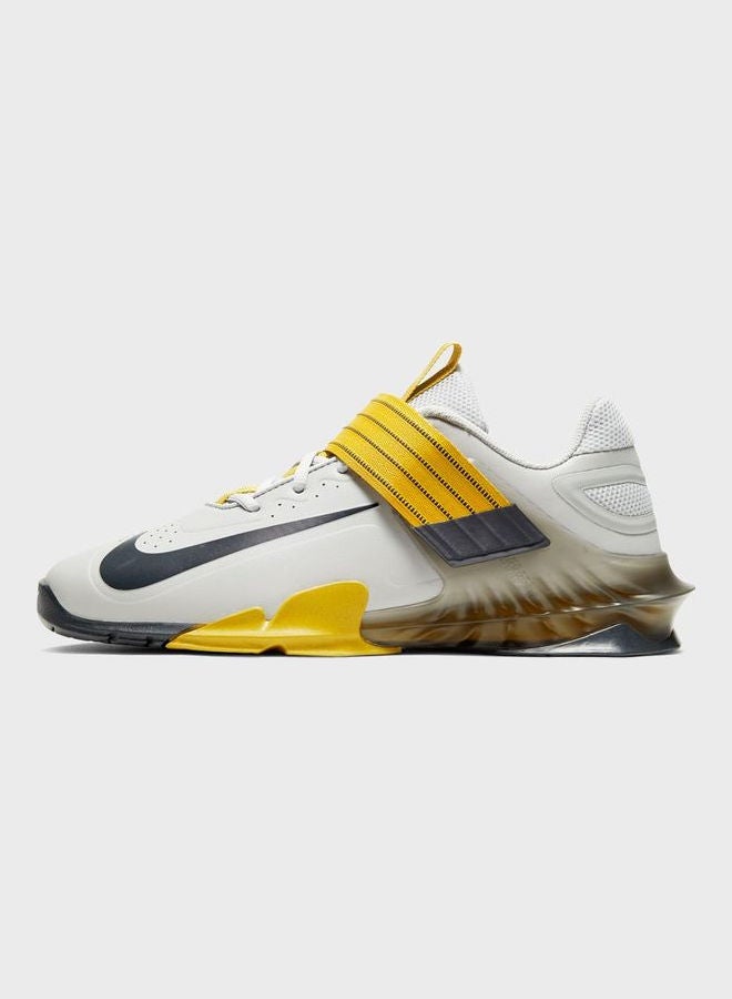 Nike Savaleos Yellow  - Image 2