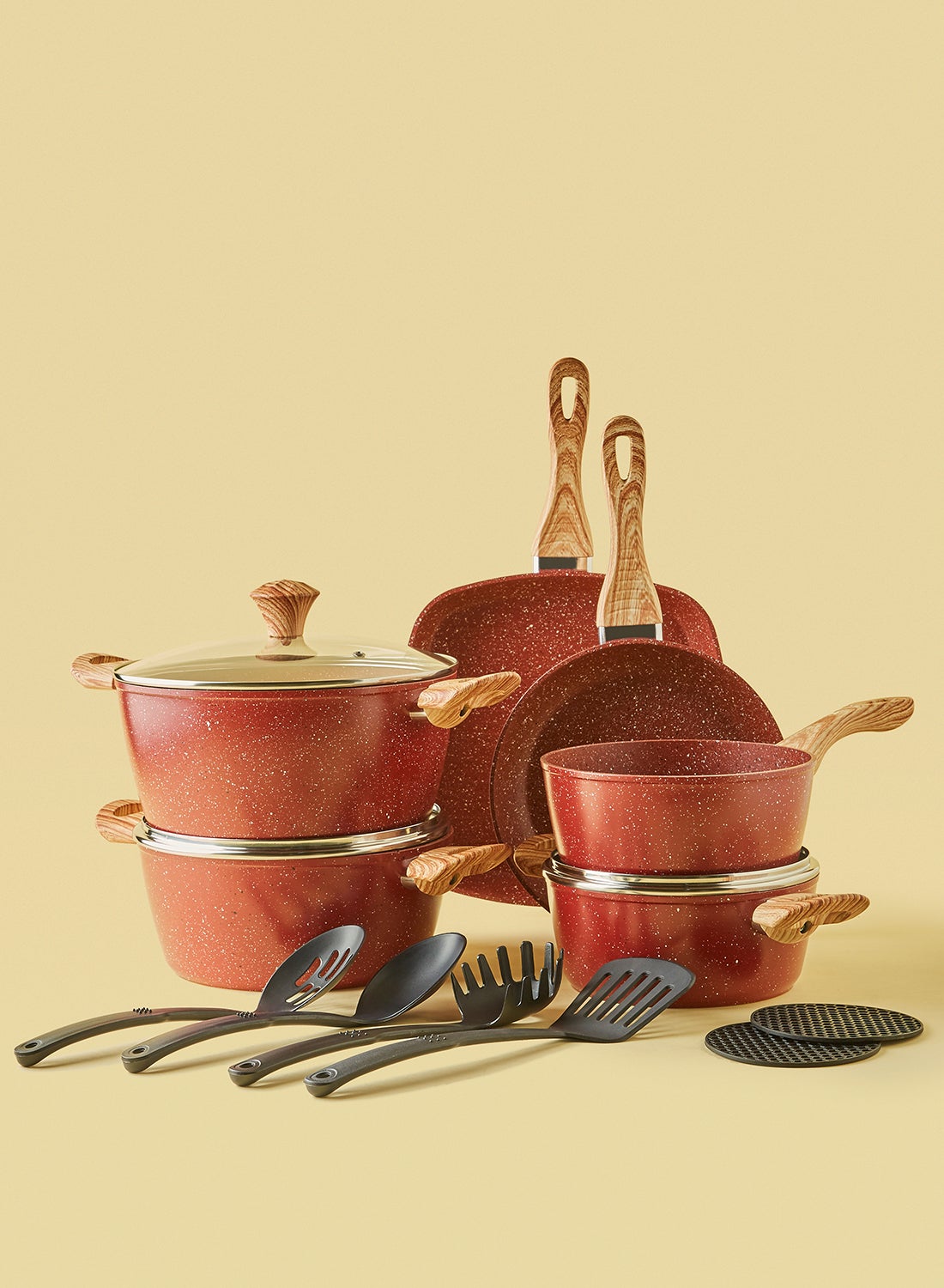 Noon East 15-Piece 15 Piece Cookware Set - Aluminium Pots And Pans - Non-Stick Surface - Wood Finish Handles - Tempered Glass Lids - PFOA Free - Frying Pan, Casserole With Lid, Saucepan, Grill Pan, Kitchen Tools - Maroon Maroon 