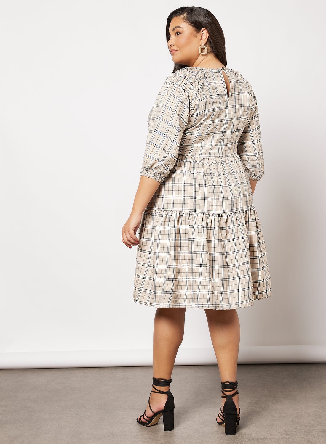 Curve Check Print Dress Beige - https://f.nooncdn.com/p/v1646301747/N44924204V_2.jpg?format=jpg&width=original