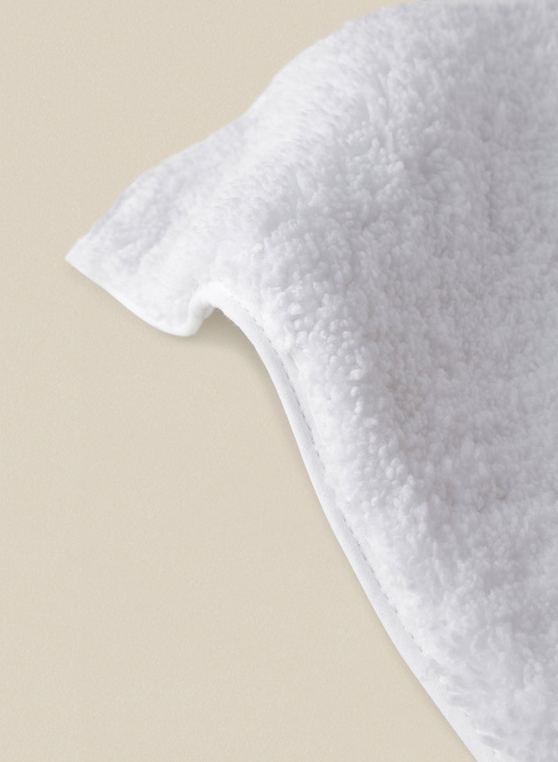 Noon East - Bath Mat - 100% Polyester 1500 GSM - Urban Living Charisma Bathroom Mat - Hot Melt Backing - Soft And Cushion White 50 x 80cm - Image 1