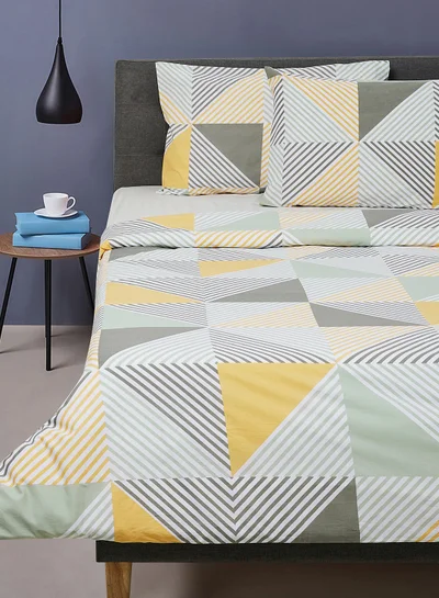 ايست من نون Duvet Cover Set- With 1 Duvet Cover 260X220 Cm And 2 Pillow Cover 50X75 Cm - For King Size Mattress - White/Yellow 100% Cotton 180 Thread Count White/Yellow