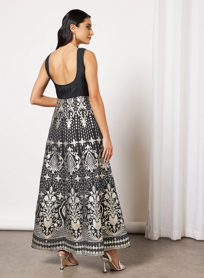 AKS Printed Flared Maxi Dress Black