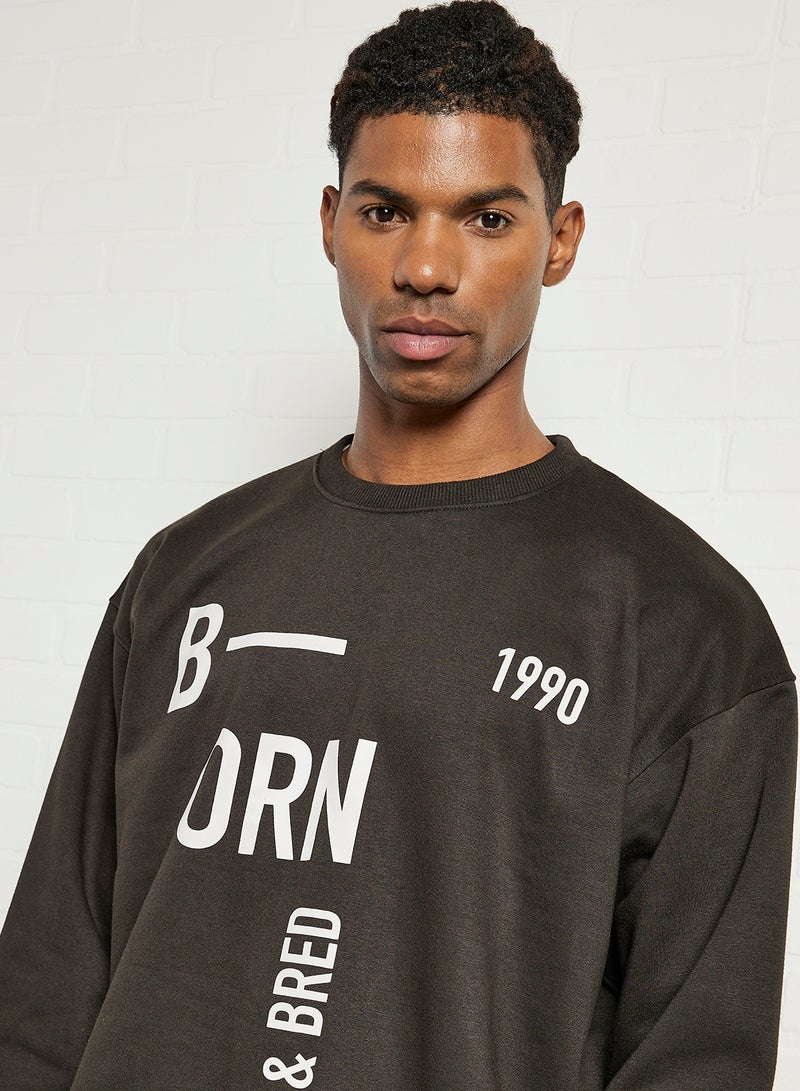 STATE 8 - Slogan Sweatshirt Black - Image 1