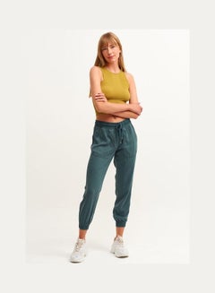 Elegant Basic Shirt With Open Rolling Rooms Green