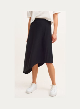 Asymmetric Skirt With Fashionable Material Structure Black