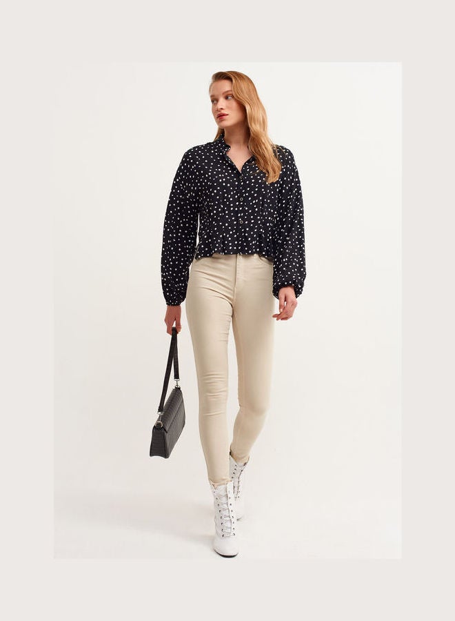 أو إكس إكس أو بلوزة مبطنة مع تفاصيل أزرار - Image 2